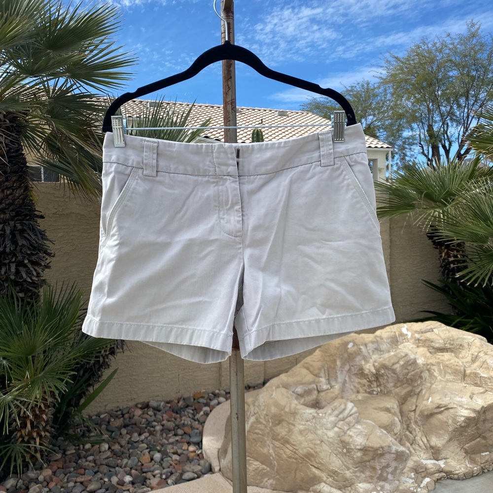⭐️ J Crew Chino Shorts 6 ⭐️